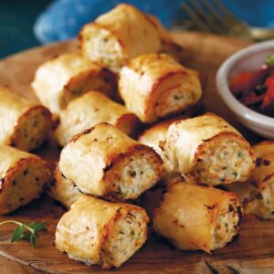 Chicken and thyme sausage rolls with fresh tomato sauce